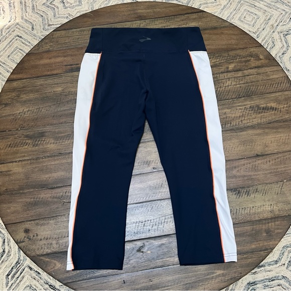 Brooks| Greenlight Running Capri Leggings - Picture 1 of 6